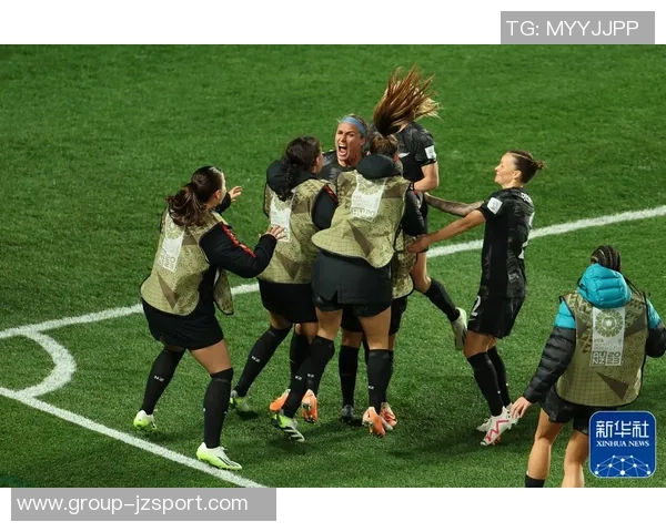 挪威球迷欢庆世界杯入场厄德高压轴登场点燃激情