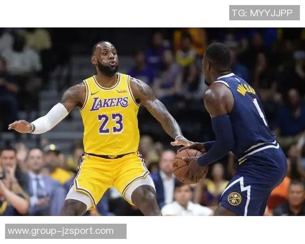 老詹在湖人战术体系中的定位分析与角色转变探讨